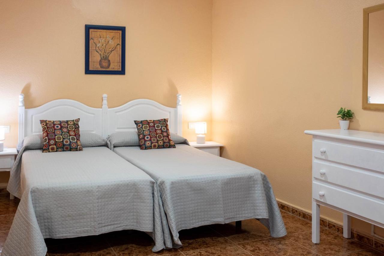 Sanvi Xerez Centro Hotel เฮเรซ เด ลาฟรอนเตรา ภายนอก รูปภาพ